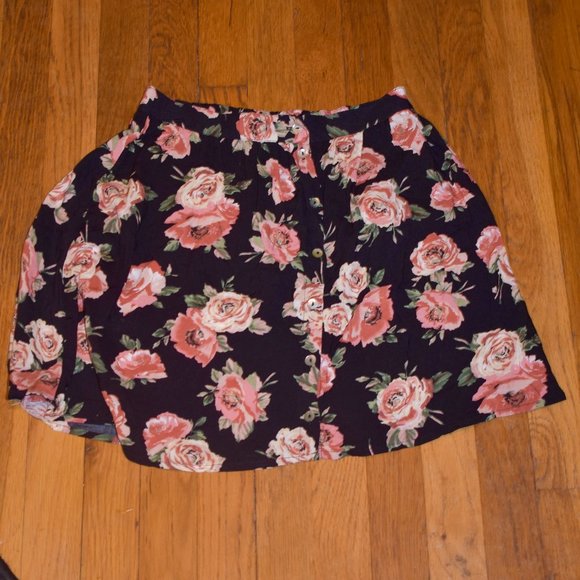 Forever 21 Dresses & Skirts - Forever 21 Black Floral Black Button Down Skirt Size Small